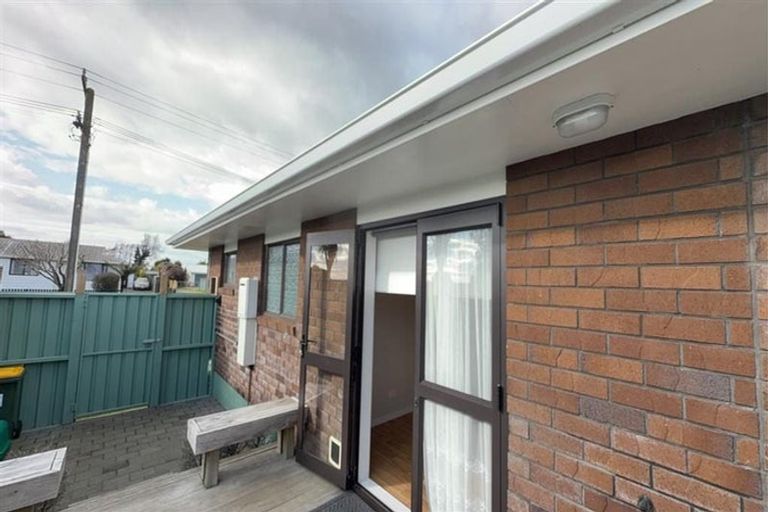 Photo of property in 17 Douglas Street, Levin, 5510