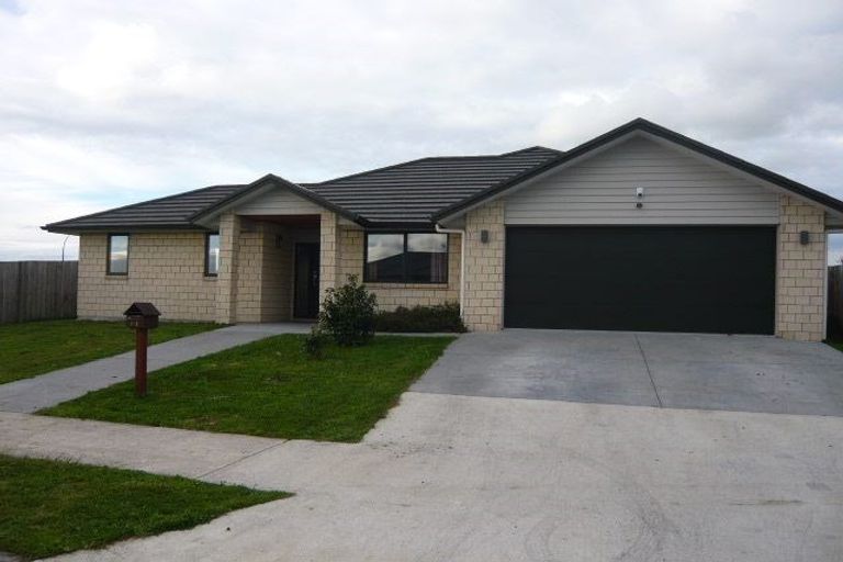 Photo of property in 64 Sirius Crescent, Rototuna North, Hamilton, 3210