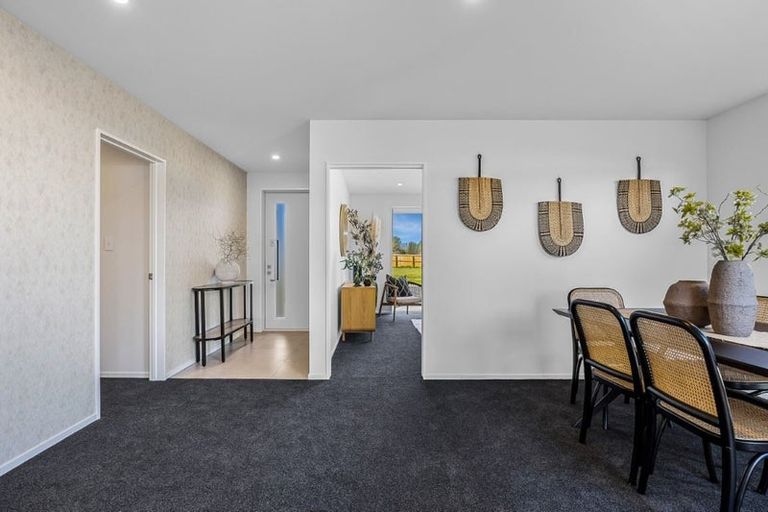 Photo of property in 33 Timara Crescent, Marshland, Christchurch, 8083