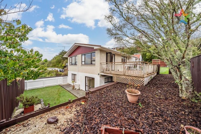 Photo of property in 179 Miromiro Road, Normandale, Lower Hutt, 5010