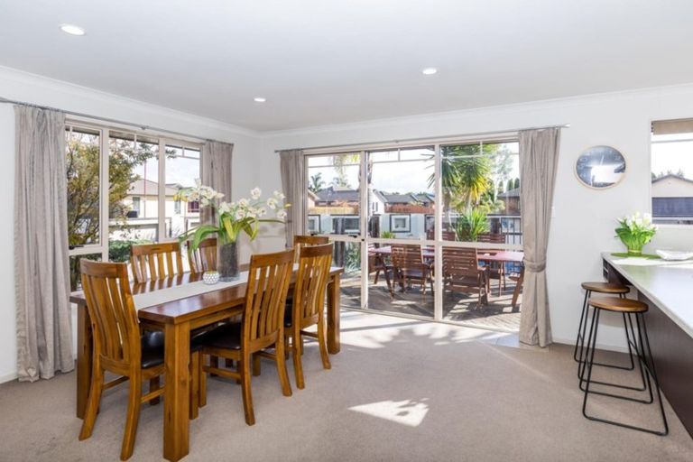 Photo of property in 2 Cabernet Close, Rototuna, Hamilton, 3210