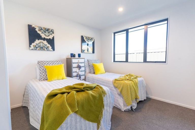 Photo of property in 36 Stratford Drive, Mount Pisa, Cromwell, 9383