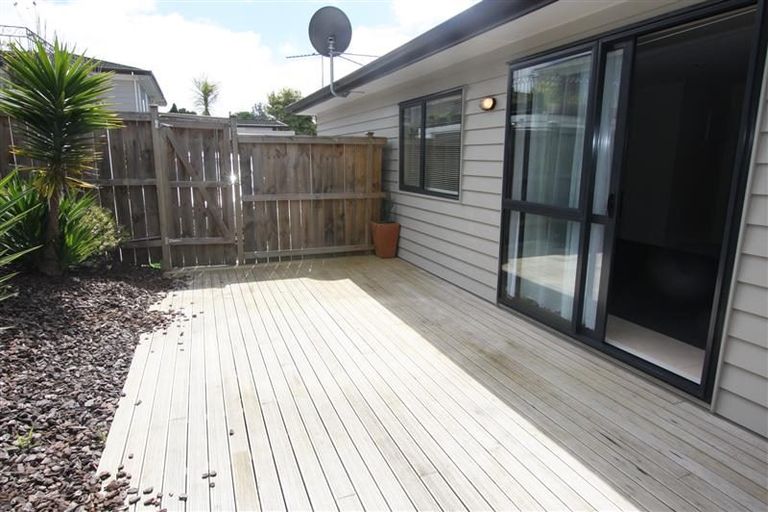 Photo of property in 2 Sherie Place, Howick, Auckland, 2014