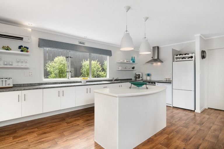 Photo of property in 11 Nautilus Drive, Papamoa Beach, Papamoa, 3118