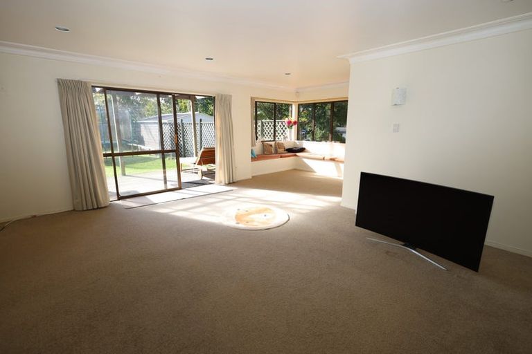 Photo of property in 4 Wharepaina Crescent, Springfield, Rotorua, 3015