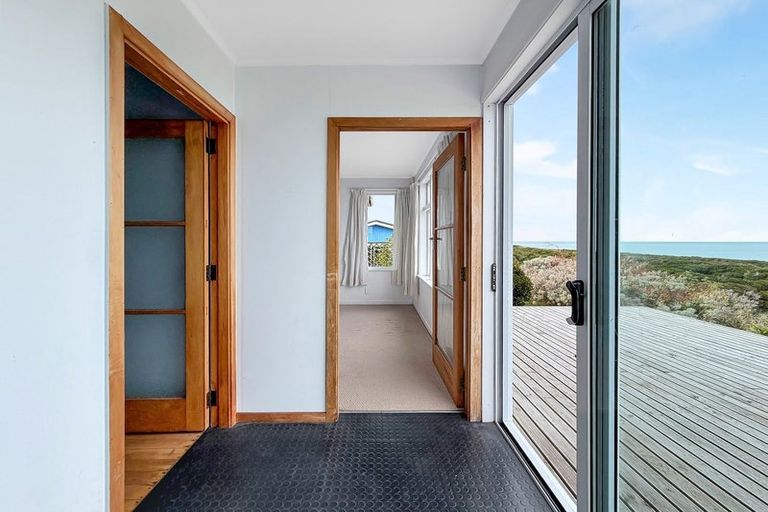 Photo of property in 111 Karaka Street, Castlecliff, Whanganui, 4501