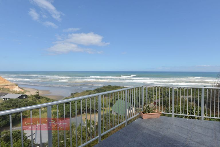 Photo of property in 20 Coates Avenue, Baylys Beach, Dargaville, 0377