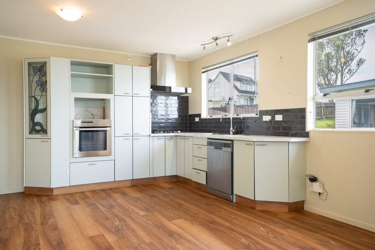 Photo of property in 46 Cypress Drive, Maungaraki, Lower Hutt, 5010
