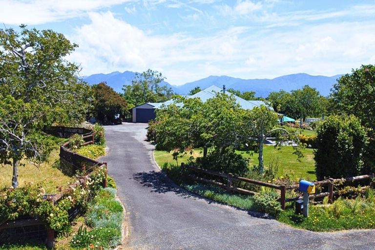 Photo of property in 92 Packard Road, Motupipi, Takaka, 7183