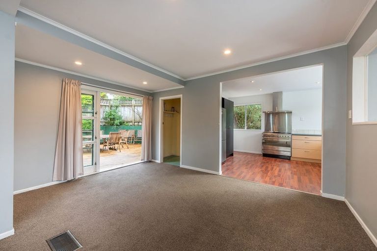 Photo of property in 4 Glen Alton Avenue, Paparangi, Wellington, 6037