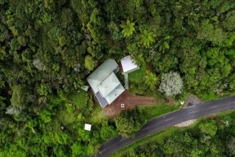 Photo of property in 29 Lake Okataina Road, Lake Okataina, Rotorua, 3074