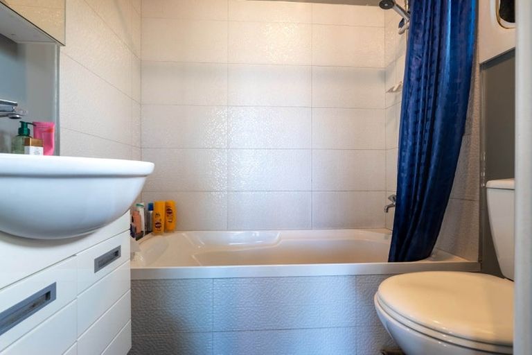 Photo of property in 19 Elwyn Place, Avonhead, Christchurch, 8042