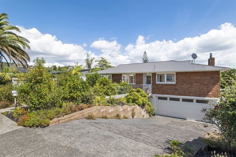 Photo of property in 43 Newhaven Terrace, Mairangi Bay, Auckland, 0630