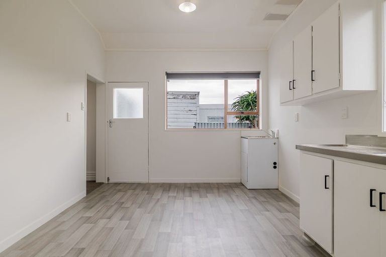 Photo of property in 25 Bourke Street, Palmerston North, 4410
