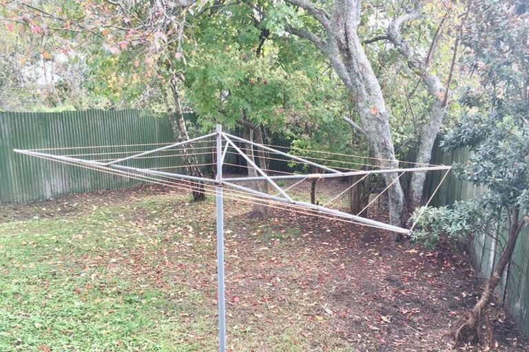 Photo of property in 1/27 Forest Hill Road, Henderson, Auckland, 0612