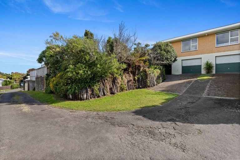 Photo of property in 6c Fairview Place, Westown, New Plymouth, 4310