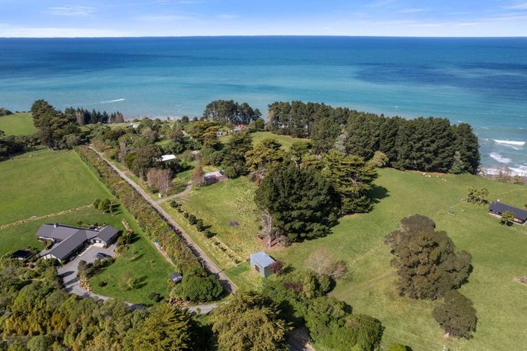 Photo of property in 10 Manuka Bay Road, Domett, Cheviot, 7383