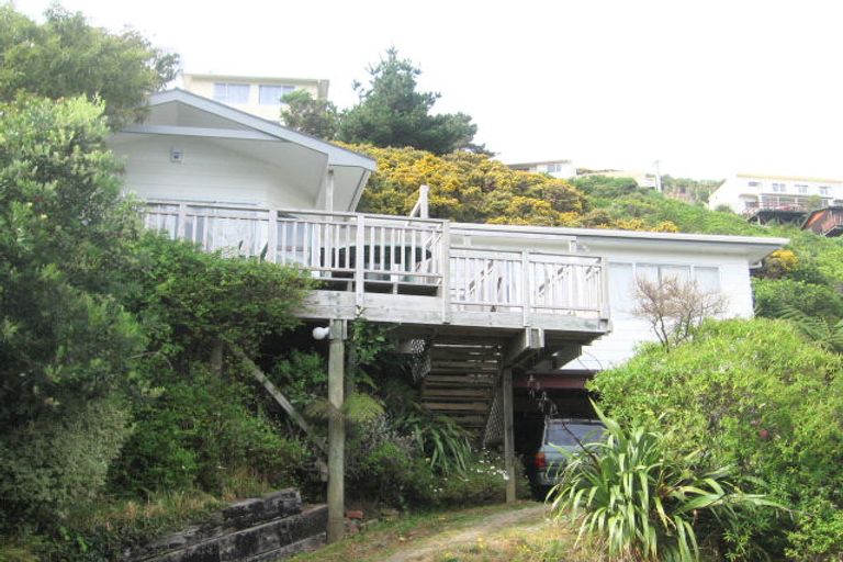 Photo of property in 23 Edgeware Road, Wilton, Wellington, 6012