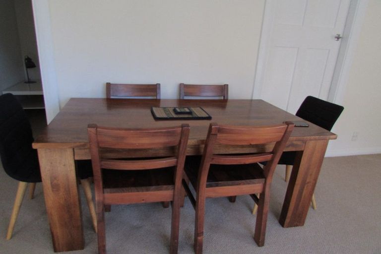 Photo of property in 2 Hawkhurst Road, Lyttelton, 8082