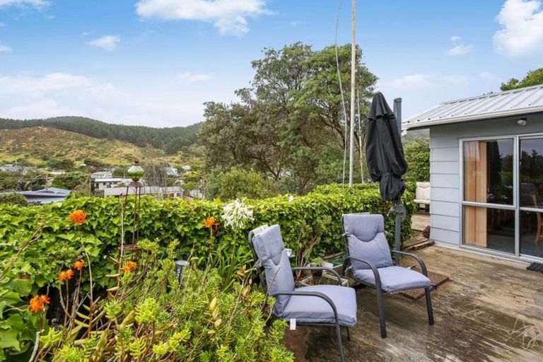 Photo of property in 17 Westside Road, Port Waikato, Tuakau, 2695