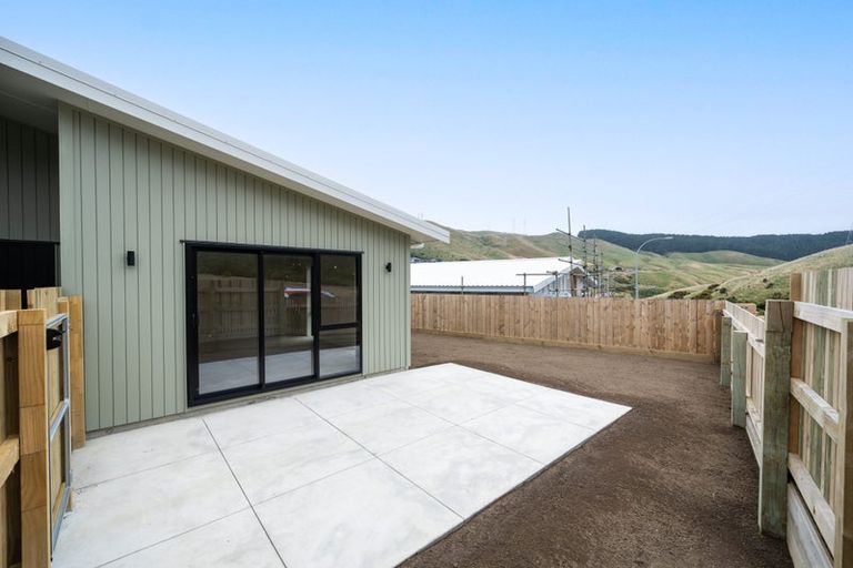 Photo of property in 67 Crompton Avenue, Churton Park, Wellington, 6037