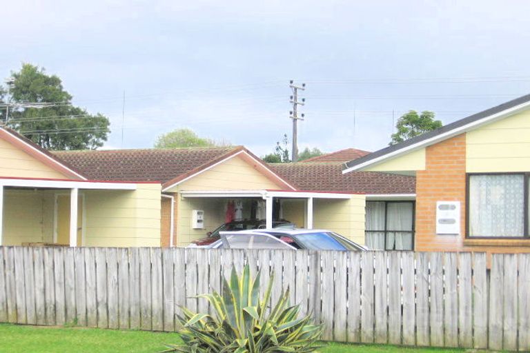 Photo of property in 1/24 Silverstone Place, Henderson, Auckland, 0612