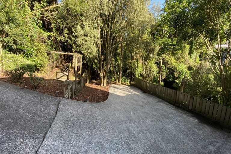 Photo of property in 23 Crocombe Crescent, Beach Haven, Auckland, 0626