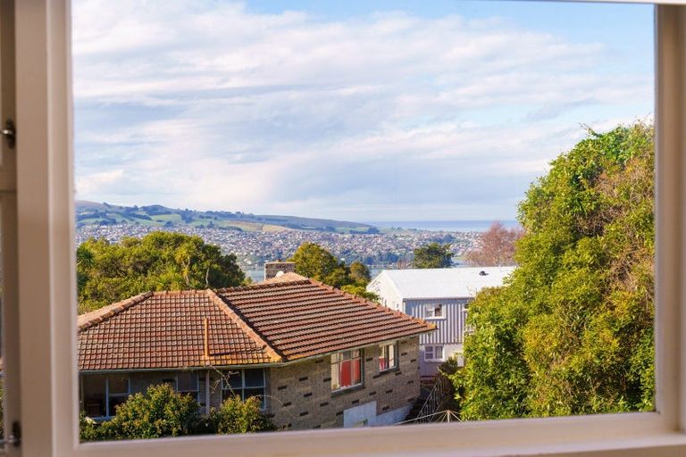 Photo of property in 16 Hart Street, Belleknowes, Dunedin, 9011