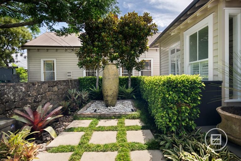 Photo of property in 21 Essex Road, Mount Eden, Auckland, 1024