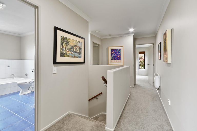 Photo of property in 12 Phoenicia Court, The Gardens, Auckland, 2105