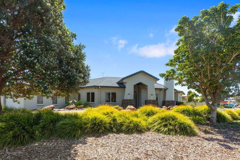 Photo of property in 2 Santa Cruz Drive, Papamoa Beach, Papamoa, 3118