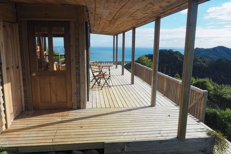 Photo of property in 134 Lone Kauri Road, Karekare, New Lynn, 0772