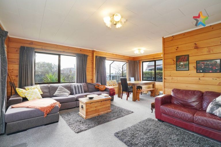 Photo of property in 16 Gretna Street, Heidelberg, Invercargill, 9812