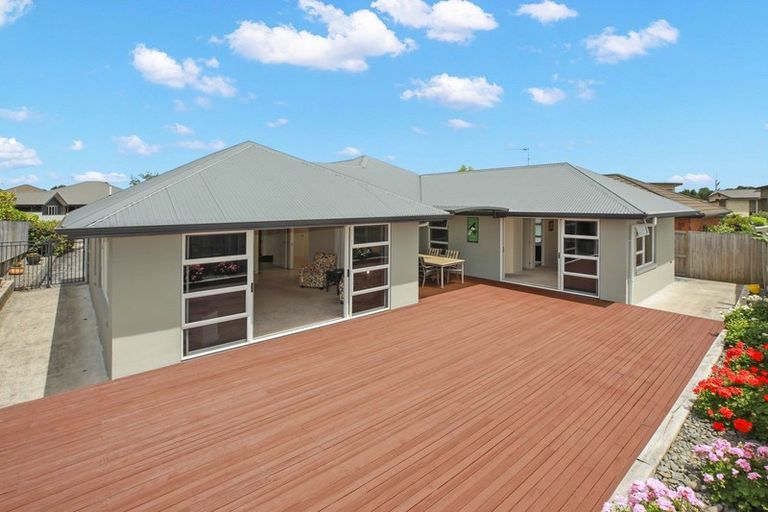 Photo of property in 17 Compton Grove, Huntington, Hamilton, 3210