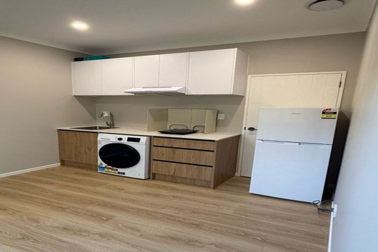 Photo of property in 2d Hughs Way, Flat Bush, Auckland, 2019