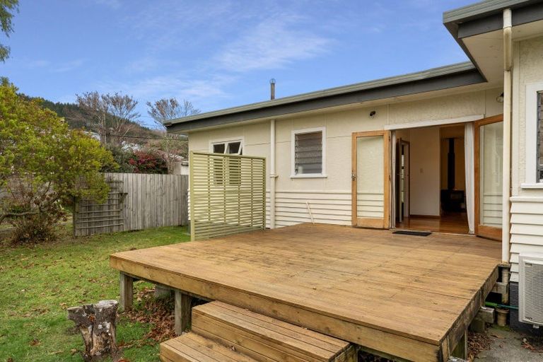 Photo of property in 13 Tongariro Street, Paraparaumu, 5032
