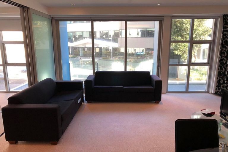 Photo of property in Summit Apartments, 4/184 Molesworth Street, Thorndon, Wellington, 6011