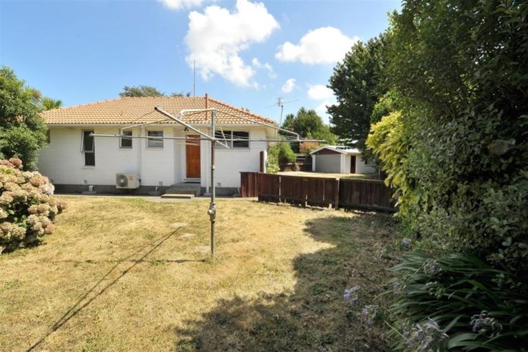 Photo of property in 16 Mckellar Place, Hornby, Christchurch, 8042