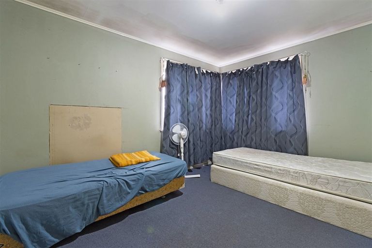 Photo of property in 97 Cobham Crescent, Kelston, Auckland, 0602