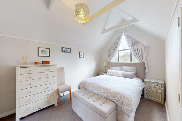 Photo of property in 51 David Crescent, Karori, Wellington, 6012