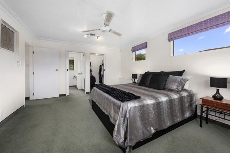 Photo of property in 138 California Drive, Totara Park, Upper Hutt, 5018