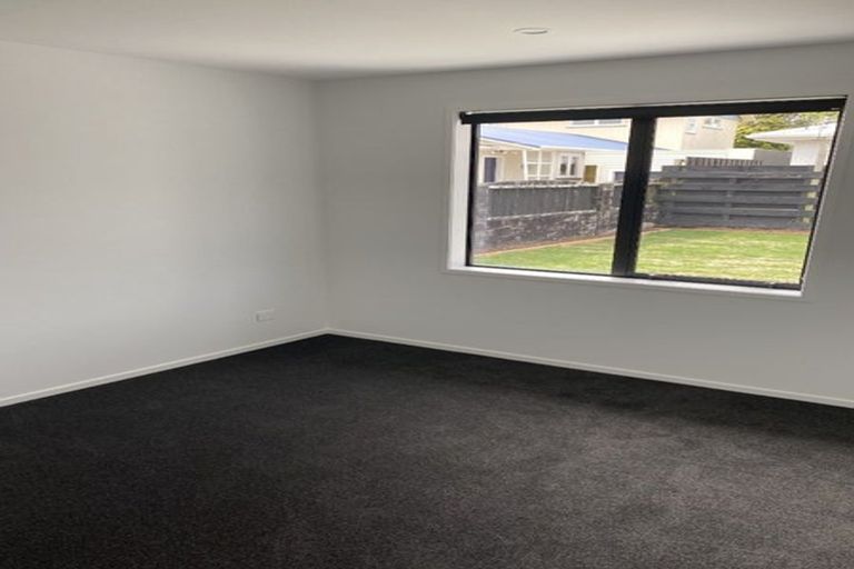 Photo of property in 188b Seaview Road, Westown, New Plymouth, 4310