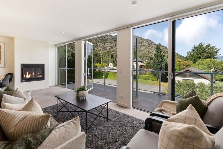 Photo of property in 10/8 Humphrey Street, Frankton, Queenstown, 9300
