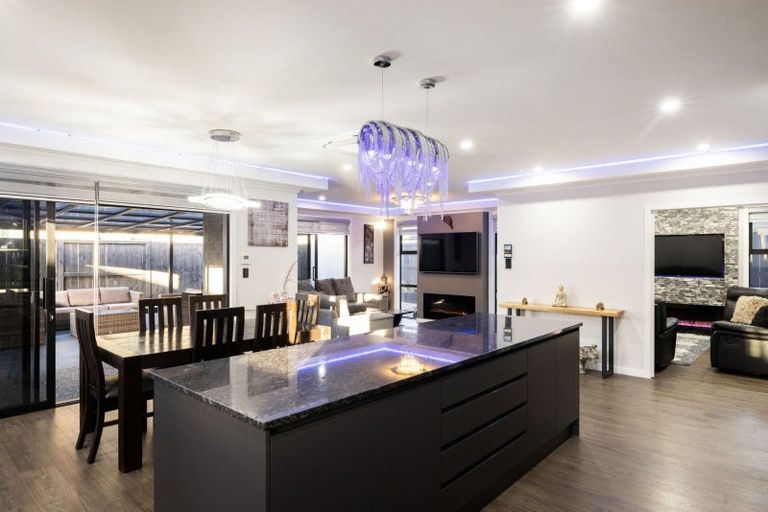 Photo of property in 27 Keerangi Place, Rototuna North, Hamilton, 3210