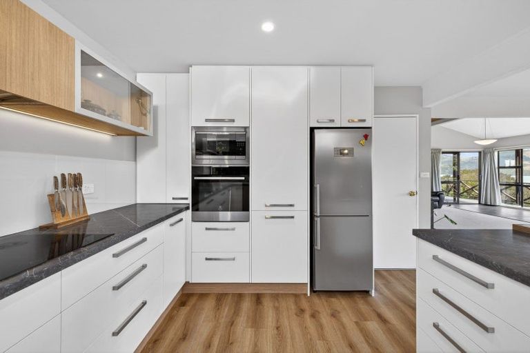 Photo of property in 11 Emerson Crescent, Diamond Harbour,  8971