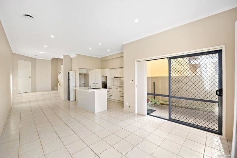 Photo of property in 100 Nautilus Drive, Gulf Harbour, Whangaparaoa, 0930