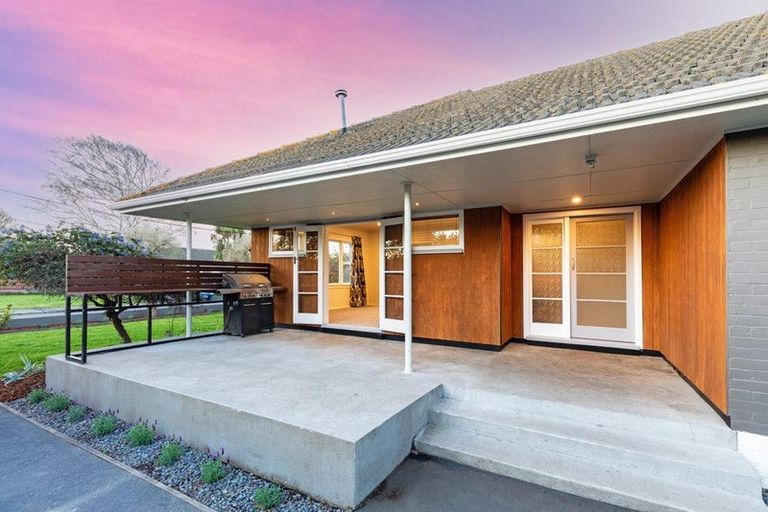 Photo of property in 5 Yeovil Place, St Albans, Christchurch, 8052