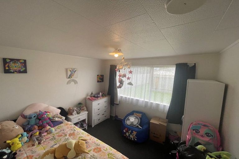 Photo of property in 11 Villa Place, Bell Block, New Plymouth, 4312