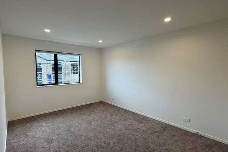 Photo of property in 1/69 Andrew Road, Howick, Auckland, 2010