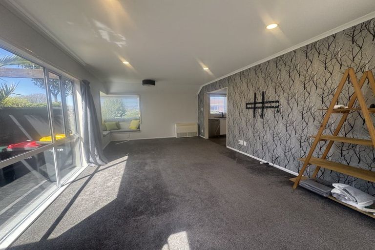 Photo of property in 132a Warren Crescent, Hillmorton, Christchurch, 8025